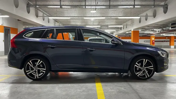 Volvo V60 D3 Summum gebraucht in Wien – Foto 7