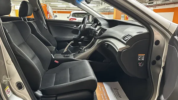 Honda Accord Tourer 2,2i-DTEC Elegance gebraucht in Wien – Foto 8