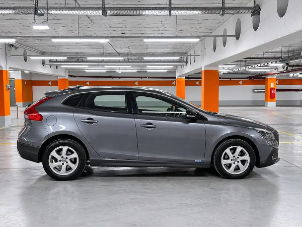 Volvo V40 Cross Country D2 Momentum Powershift gebraucht in Wien – Foto 7