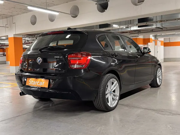 BMW 118d gebraucht in Wien – Foto 3