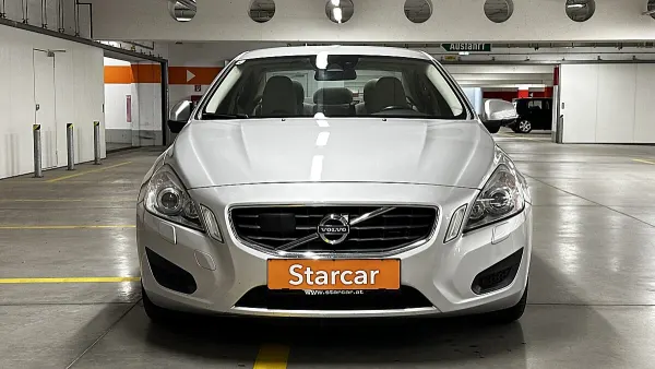 Volvo S60 2,0T Momentum Powershift gebraucht in Wien – Foto 4
