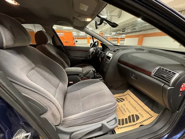 Peugeot 407 Comfort 1,6 HDI 110 (FAP) gebraucht in Wien – Foto 8